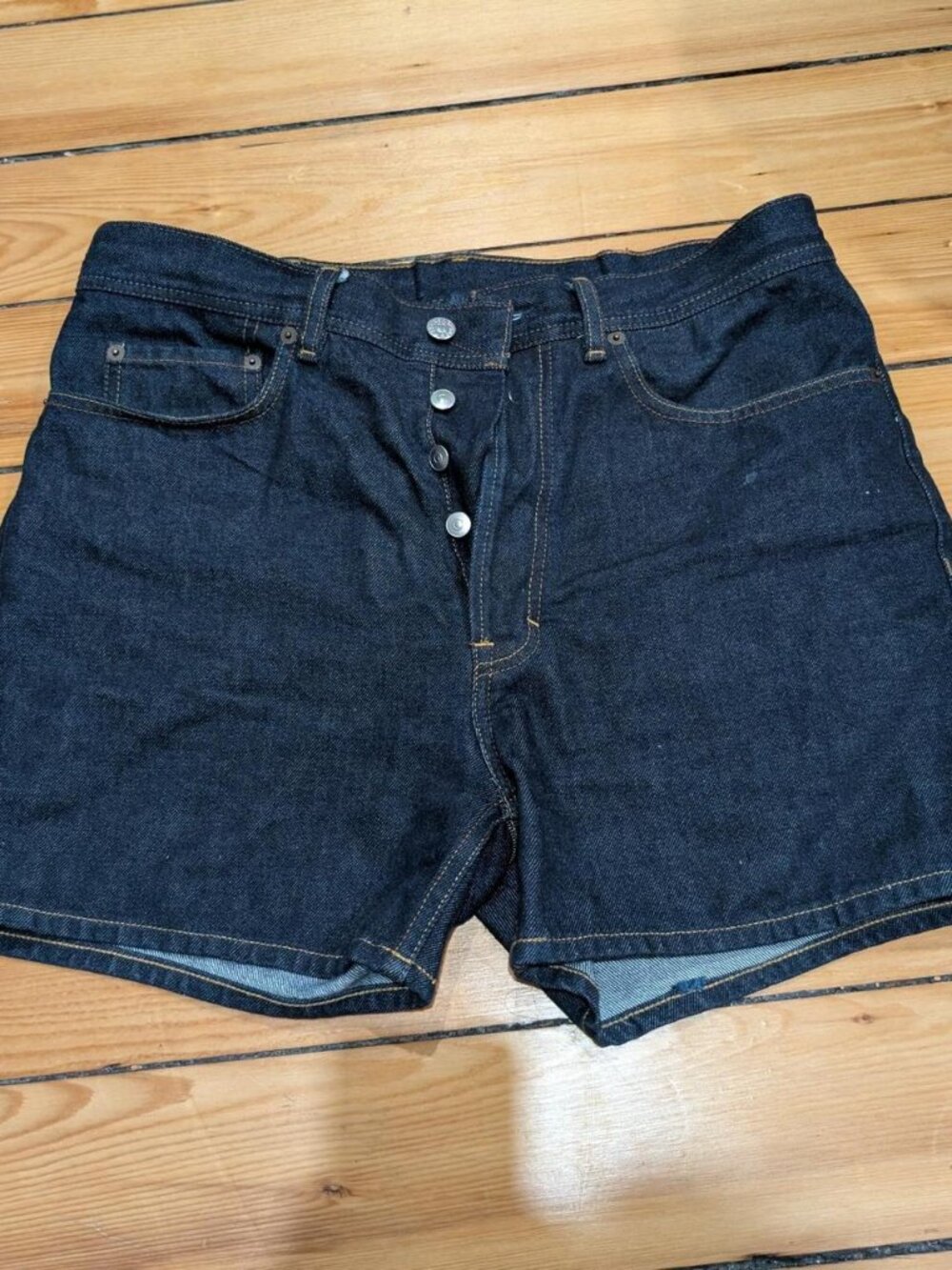 Acne Studios Blå Konst denim shorts, made in Italy.